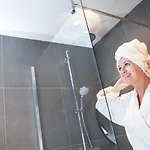 Boutique - Keukenhof 4* 丽兹